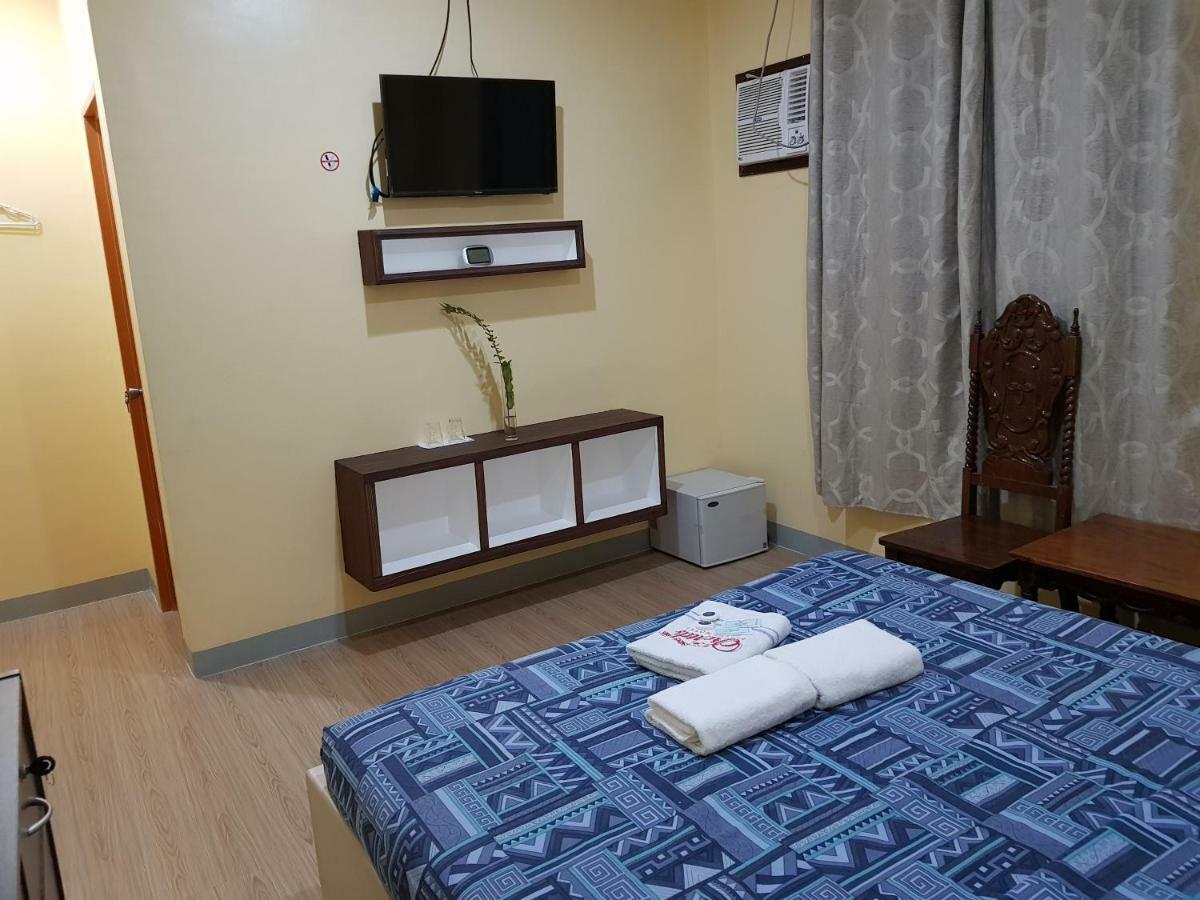 B&S Orchids suites hotel Dipolog City Exterior foto